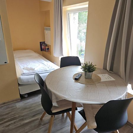 Pension 11 Apartments By Lorenc Berlin Luaran gambar
