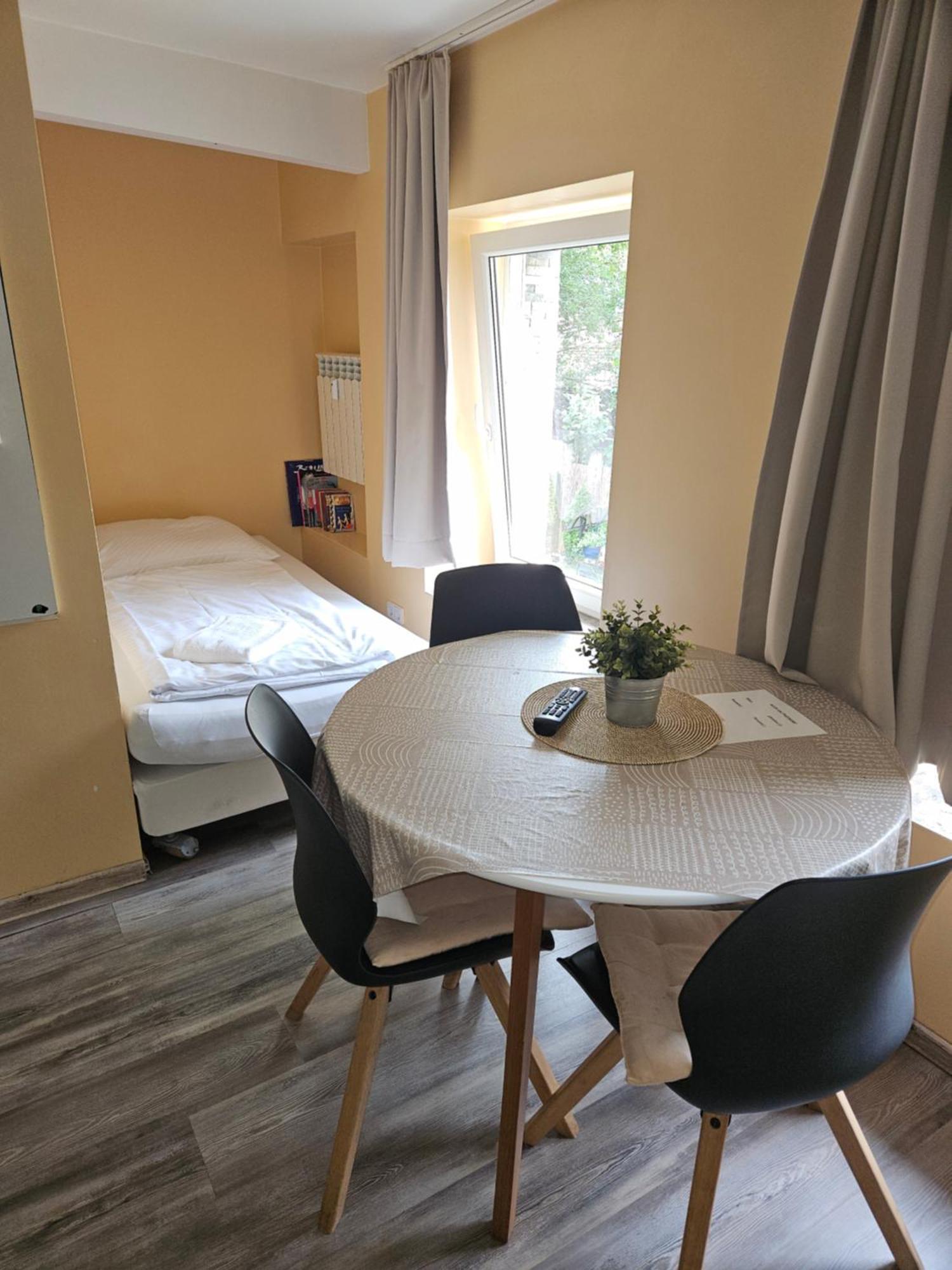 Pension 11 Apartments By Lorenc Berlin Luaran gambar