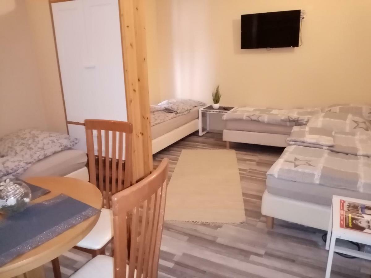 Pension 11 Apartments By Lorenc Berlin Luaran gambar