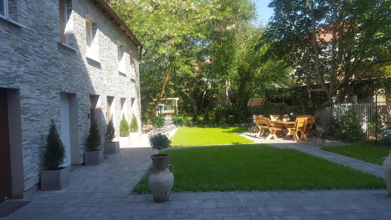 Pension 11 Apartments By Lorenc Berlin Luaran gambar